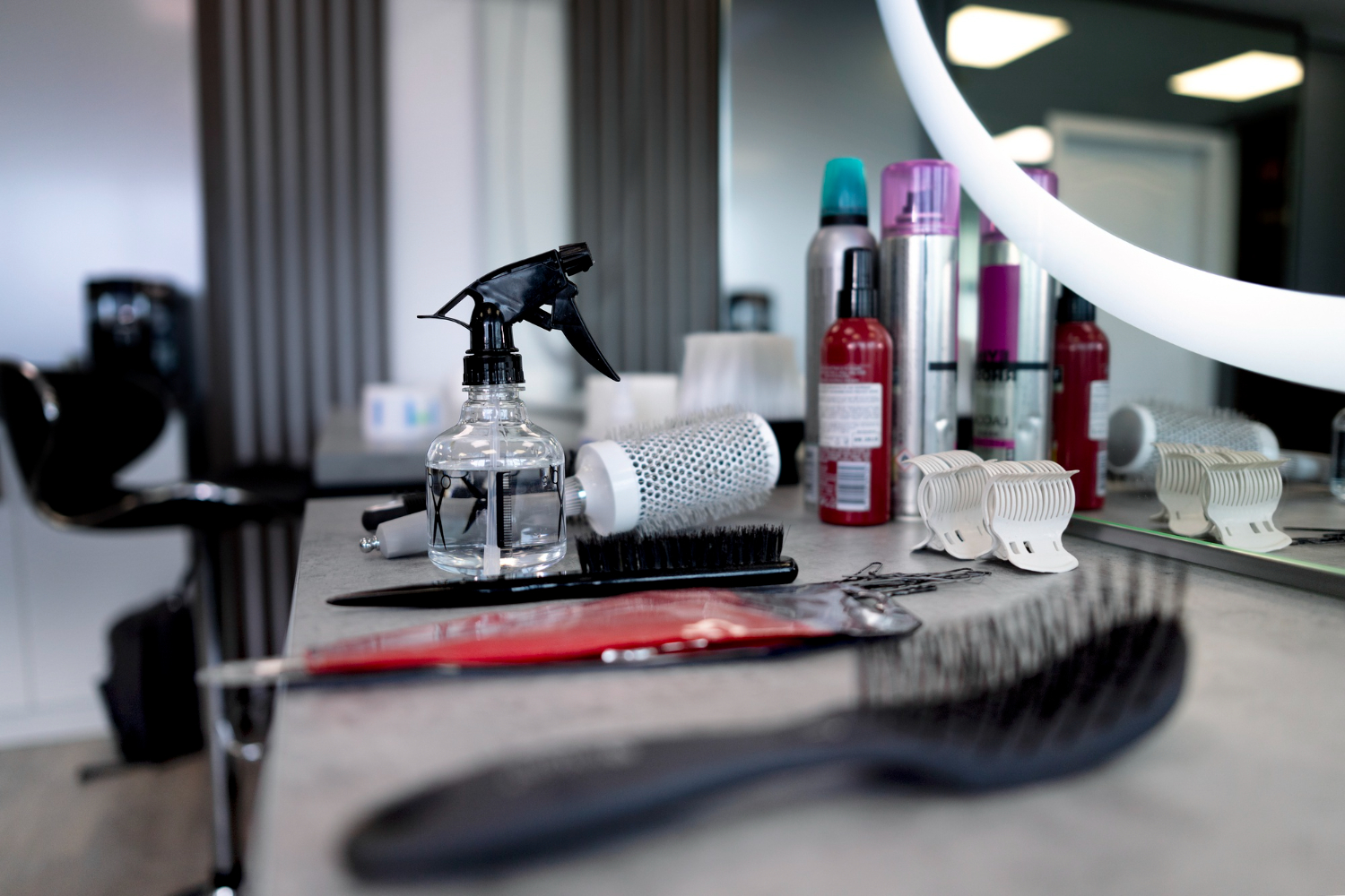 Advantages of Renting Salon Suites in Woodstock for Beauty Professionals